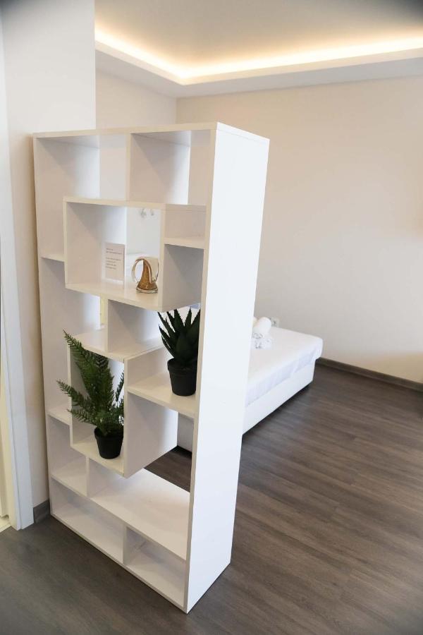 Просторная Однокомнатная Жк Счастливый Apartment Dnipro Ngoại thất bức ảnh
