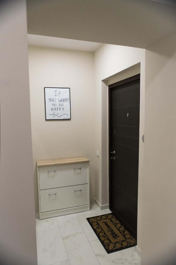 Просторная Однокомнатная Жк Счастливый Apartment Dnipro Ngoại thất bức ảnh